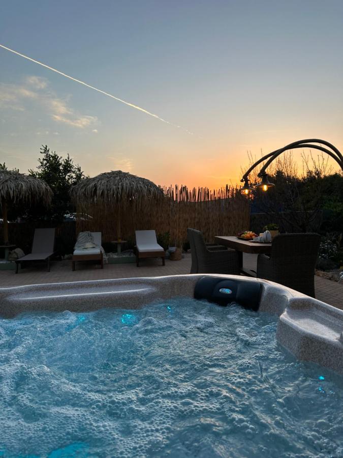 Villa Aspasia With Private Jacuzzi - Oasis Resort Kokkinos Pirgos Exterior photo